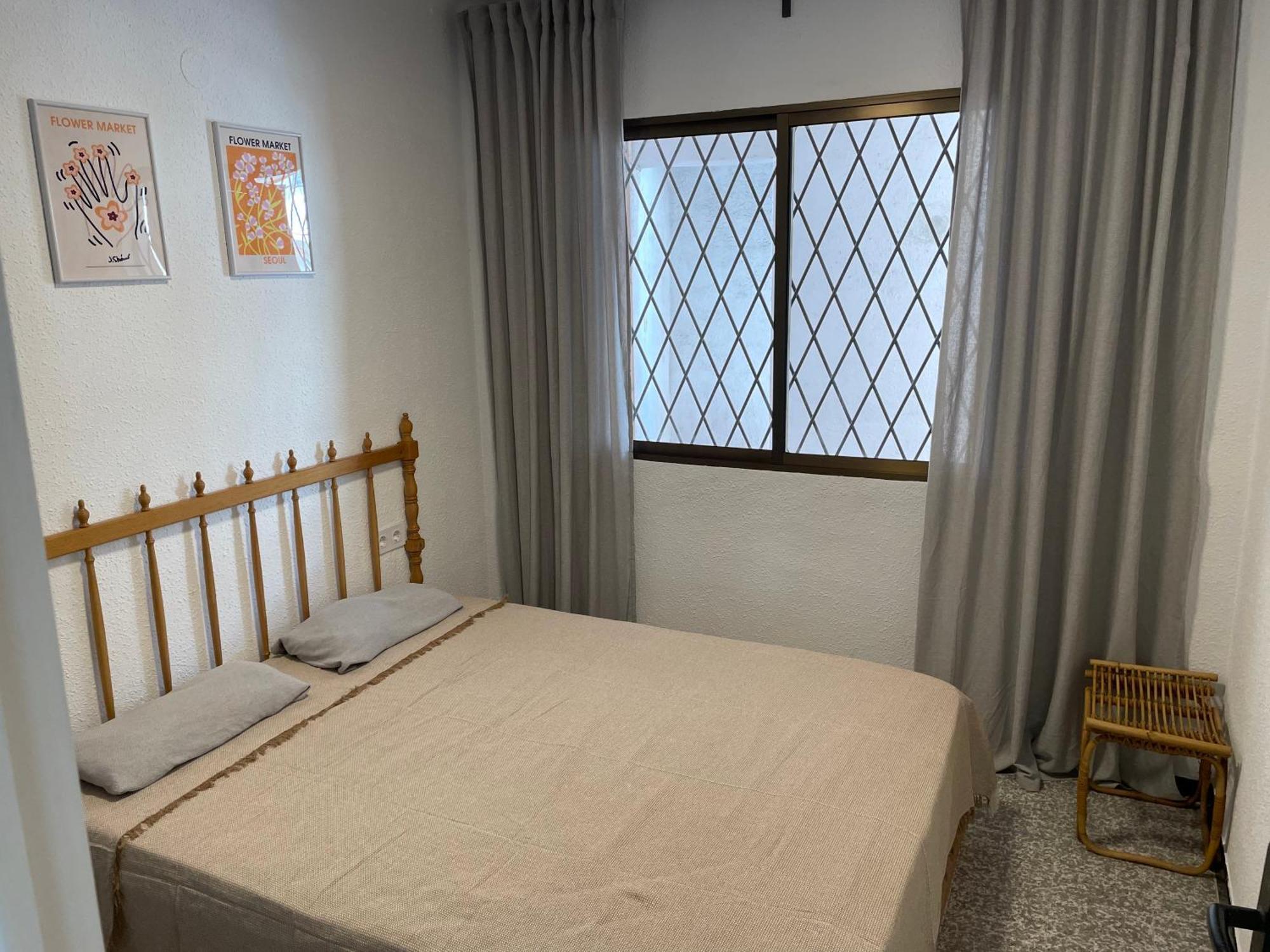 Apartment Stylish 200m From The *